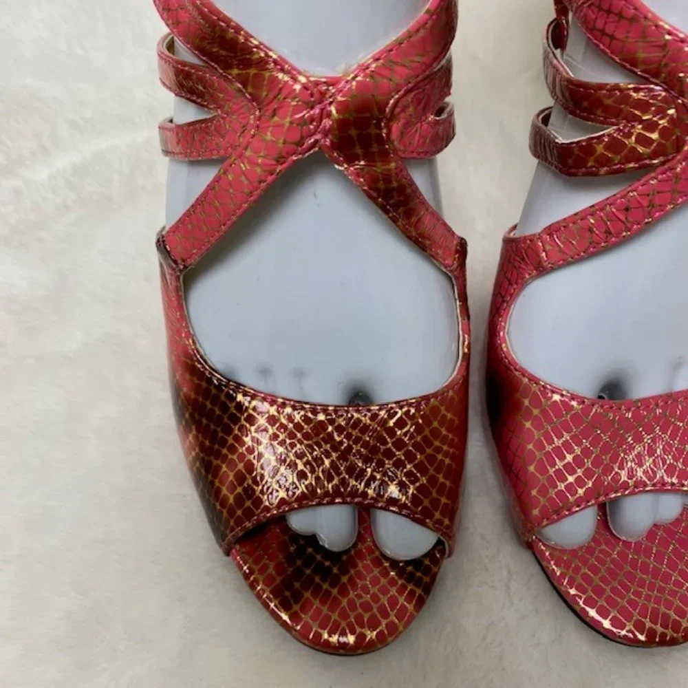 WILD ROSE Gold Pink Strappy Faux Snake Heels, size 7‎